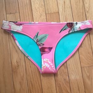 triangl pink bikini bottom